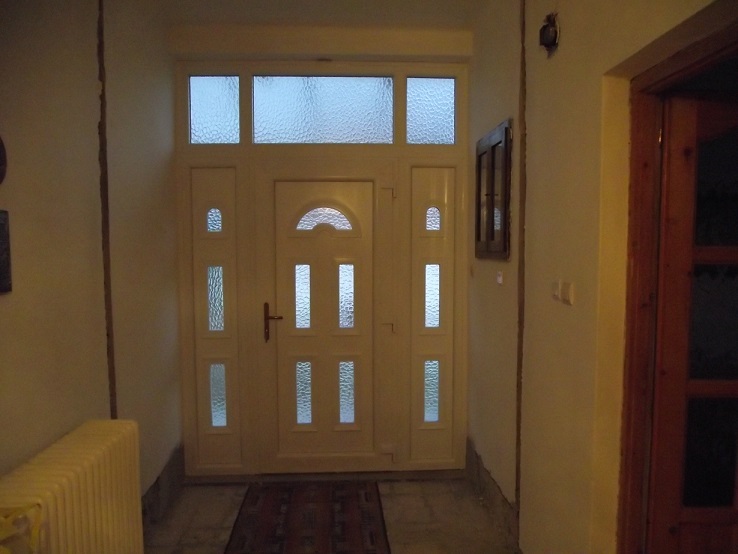 http://kepmester.silihost.hu/images/1641/8365/00002122.JPG