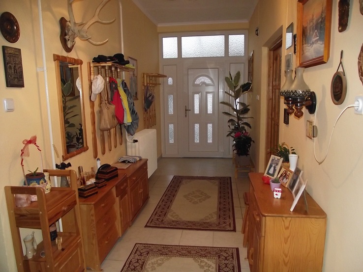 http://kepmester.silihost.hu/images/1641/8365/00002157.JPG