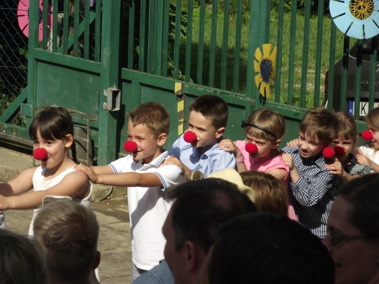 http://kepmester.silihost.hu/images/1641/8365/00002343.JPG