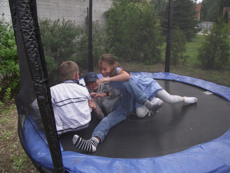 http://kepmester.silihost.hu/images/1641/8365/00002373.JPG