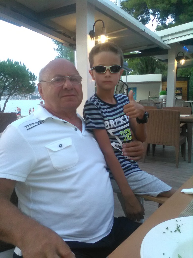 http://kepmester.silihost.hu/images/1641/8365/00002442.jpg