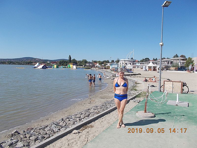 http://kepmester.silihost.hu/images/279/10412/00000092.jpg