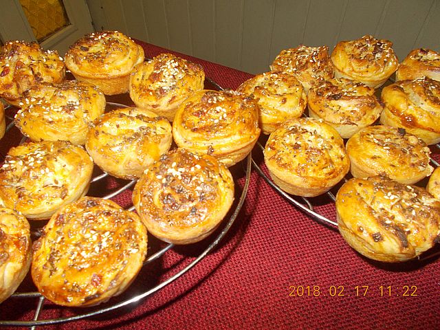 http://kepmester.silihost.hu/images/279/10607/00000500.jpg