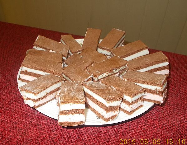 http://kepmester.silihost.hu/images/279/11032/00000180.jpg