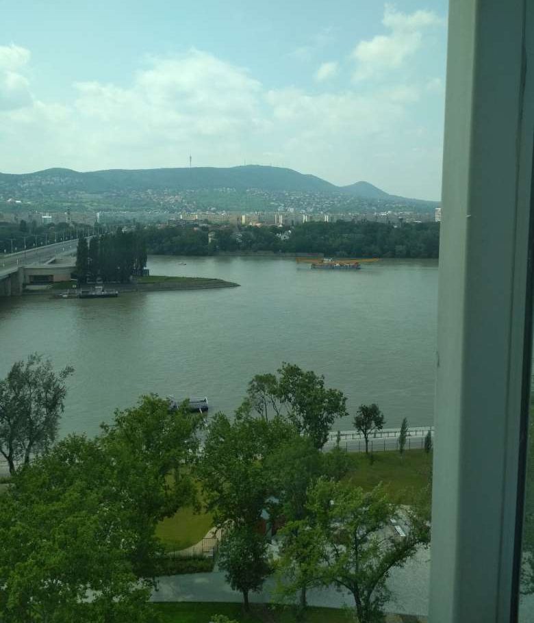 http://kepmester.silihost.hu/images/279/11066/00000011.jpg