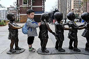 http://kepmester.silihost.hu/images/279/5665/00000077.jpg