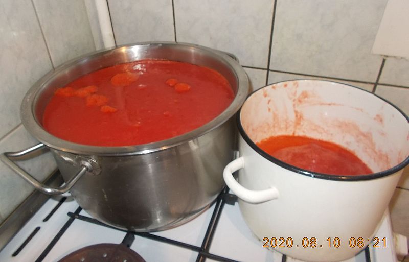 http://kepmester.silihost.hu/images/279/8626/00000102.jpg